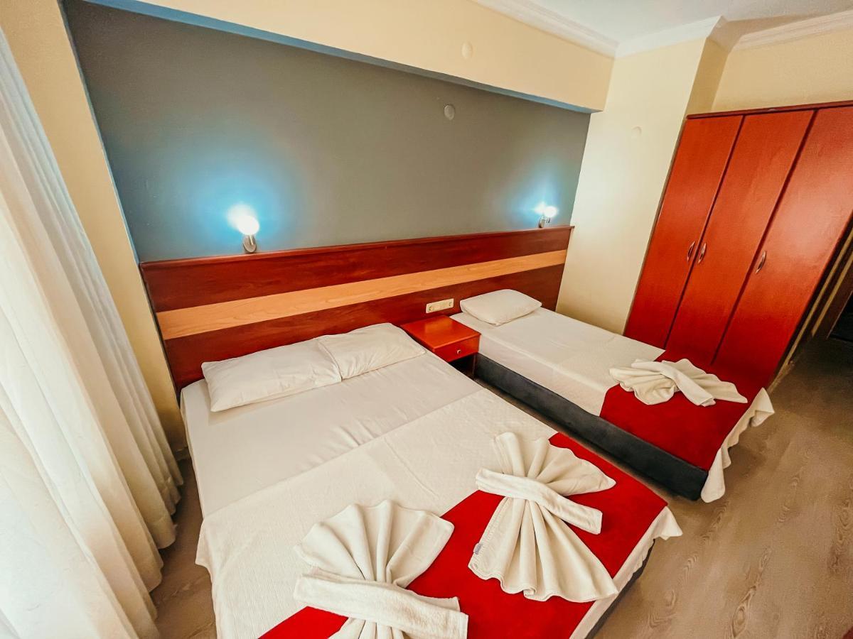 Hotel First Class Didim Exteriér fotografie