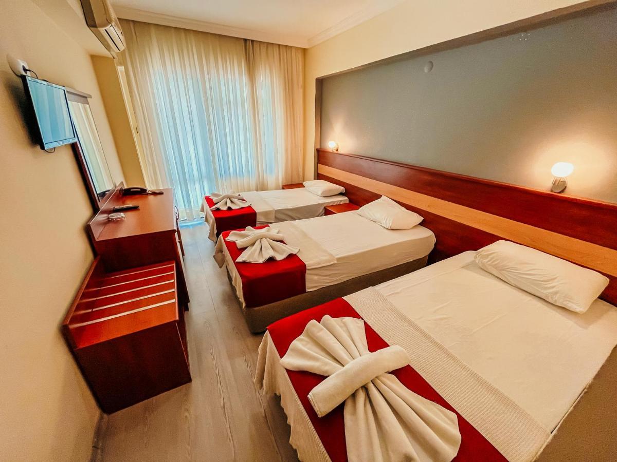 Hotel First Class Didim Exteriér fotografie