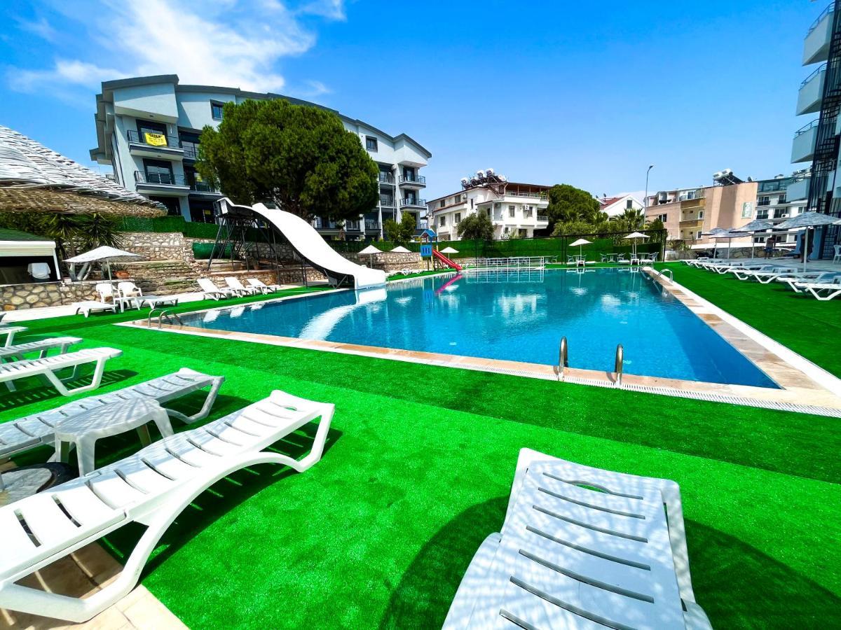 Hotel First Class Didim Exteriér fotografie