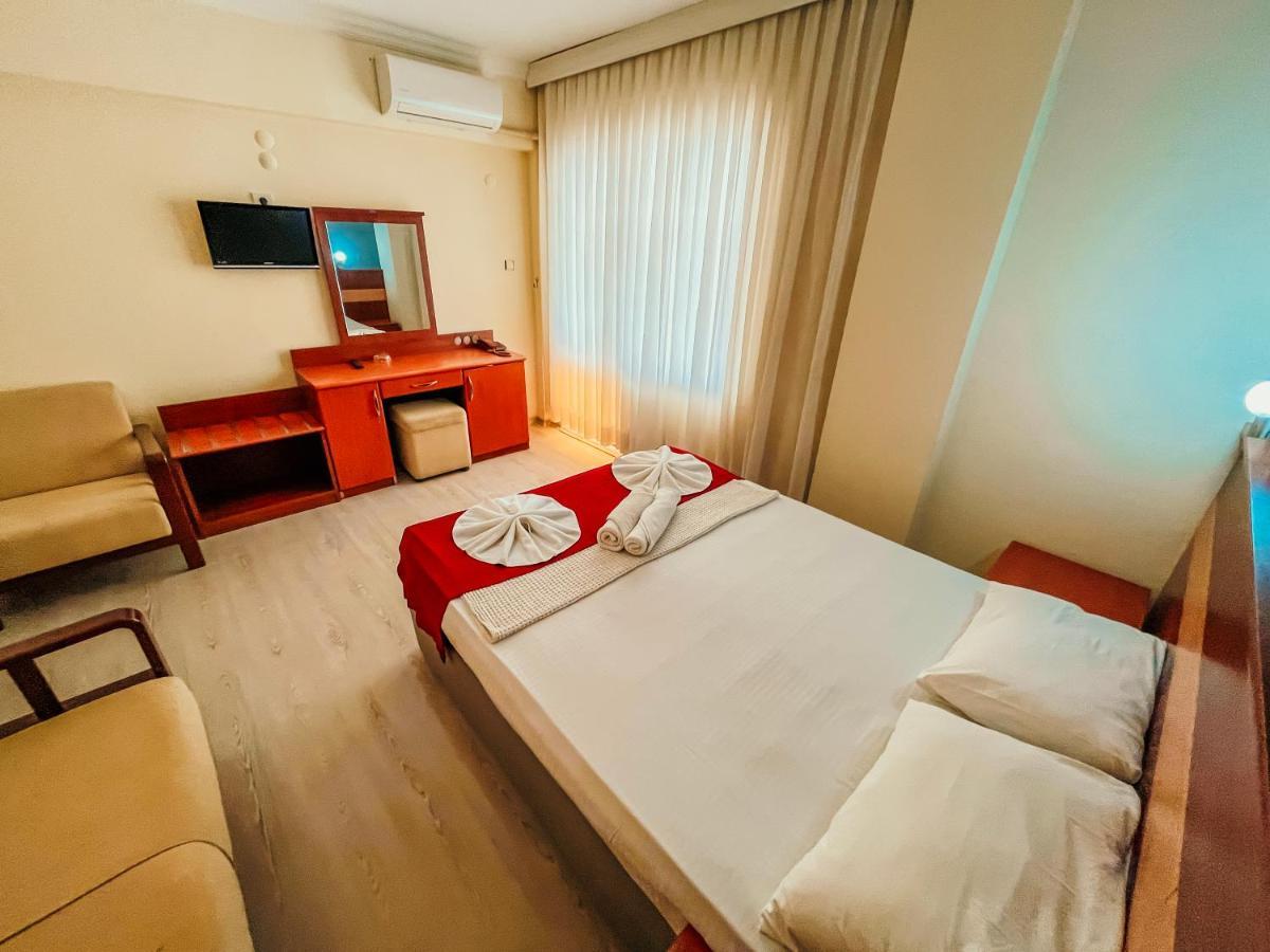 Hotel First Class Didim Exteriér fotografie