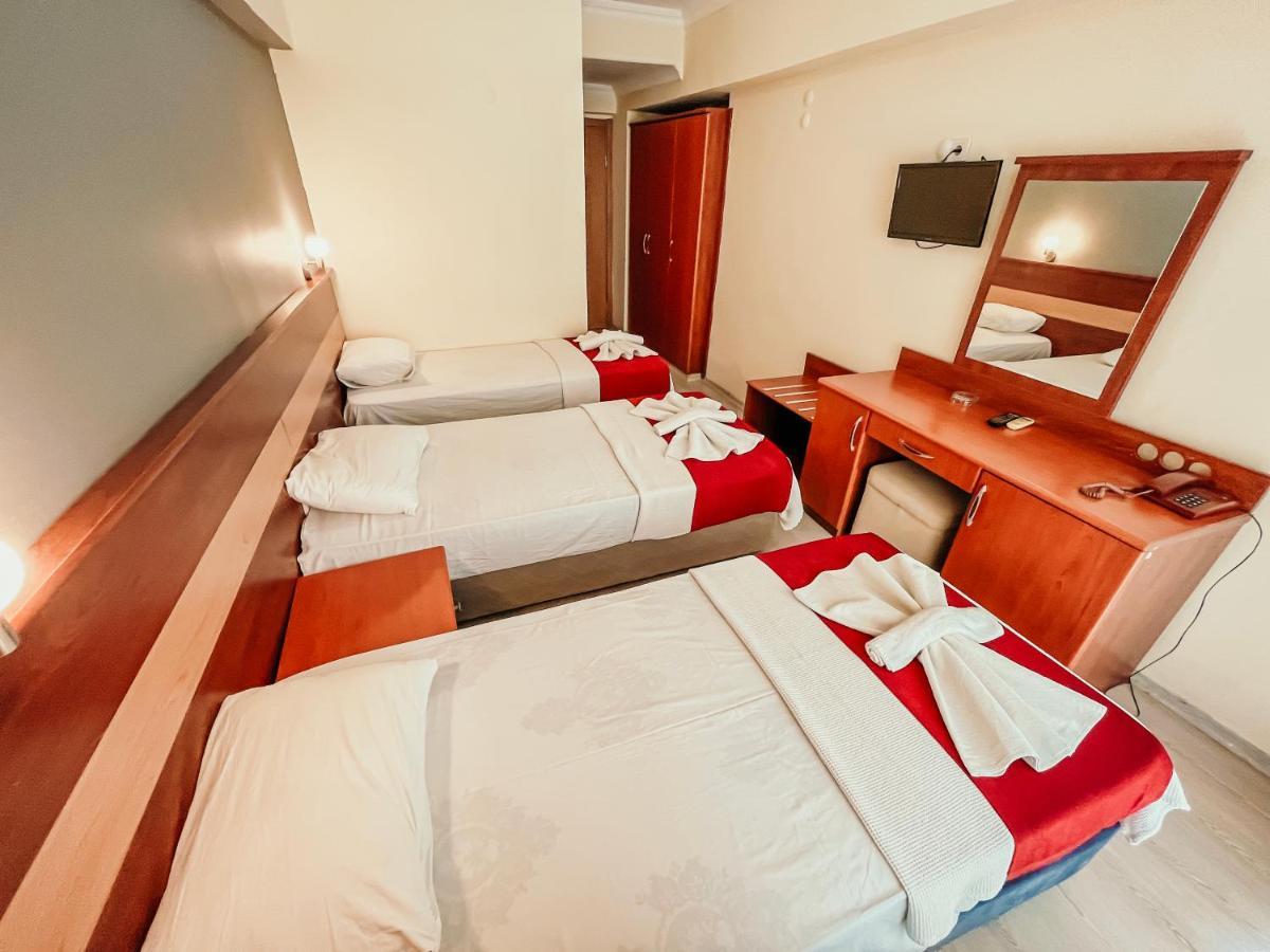 Hotel First Class Didim Exteriér fotografie