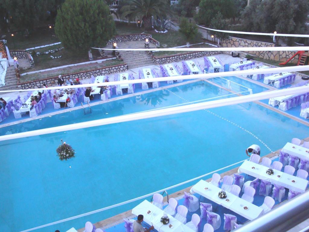 Hotel First Class Didim Exteriér fotografie